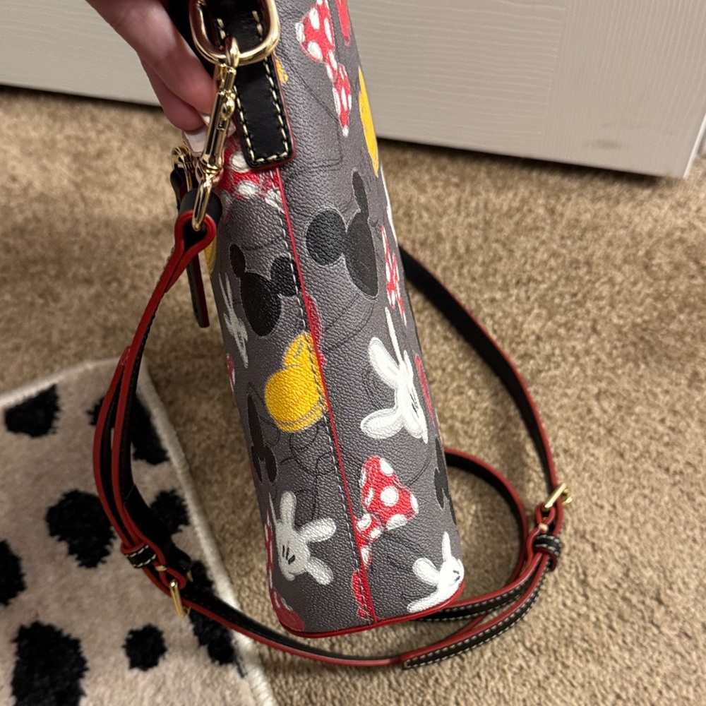 Disney Dooney & Bourke Mickey and Minnie Crossbody Bag - Picture 11 of 16